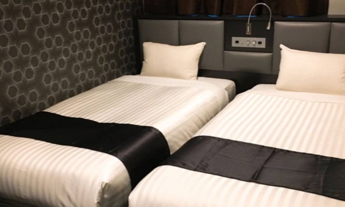 Hakataekihigashi Hotel | Limited number of rooms Cheapest plan 4 minutes w / Fukuoka Fukuoka