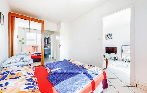 Limoges Apartamento | LIMOGES, bus direct mairie, CHU et facS, à10mn petit leclerc ET A20 et RN141 !