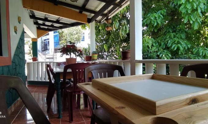 Urbanizacion Raul Ruiz Casa | Linares house