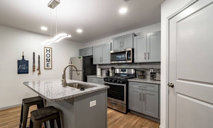 North by Northwest Casa | Lincoln Lodge - 3BR/2BA - New Home
