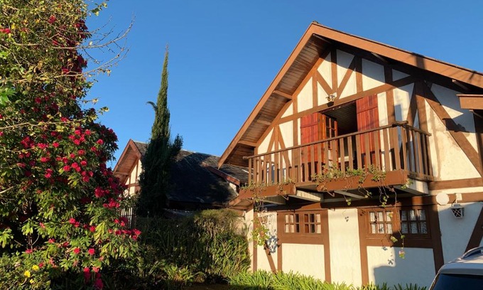 Vila Everest Casa | Linda Casa! Aconchegante e com ótima localização
