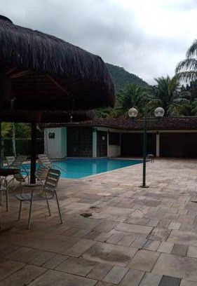 Praia da Enseada Apartamento | Linda casa em condomínio fechado
