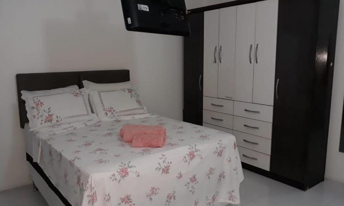 Taio Casa | Linda Suíte perto da Praia do Forno