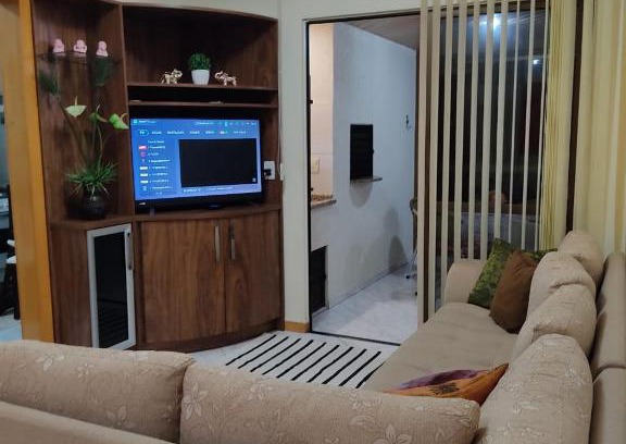 Andorinha Apartamento | LINDO AP NA RUA 252, NO CORAÇÃO DE MEIA PRAIA