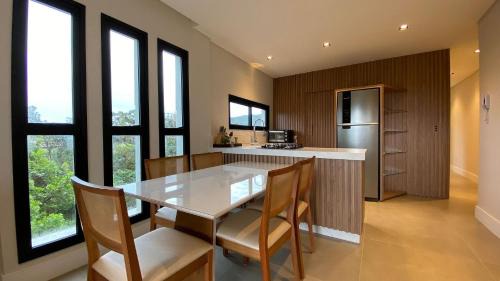 Mariscal Apartamento | Lindo Apartamento na Praia de Mariscal com ótima localização.