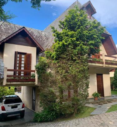 Recanto Araucaria Casa | Lindo Chalé com vista para Campos do Jordão