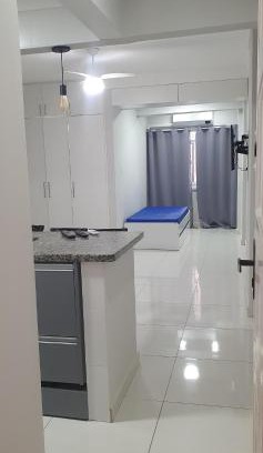Ponta da Praia Apartamento | Lindo Studio ao lado do Aquário/Praia