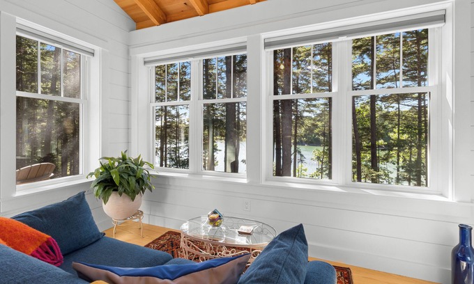 Saint George Cabina | Lindquist Cottage | Waterfront Studio with King Bed, Deck & Shoreline Access