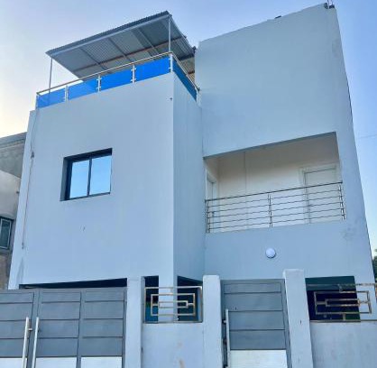 West Coast Division Casa | Linguere Apartments