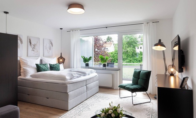 Petersberg Apartamento | ★ Liobablick Nr. 2 ★ Apartment with balcony - centrally located in Petersberg/Fulda