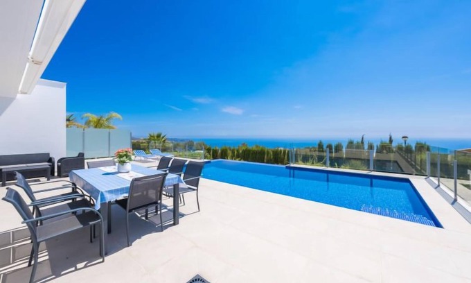 Cumbre del Sol Casa | Lirios View by Interhome