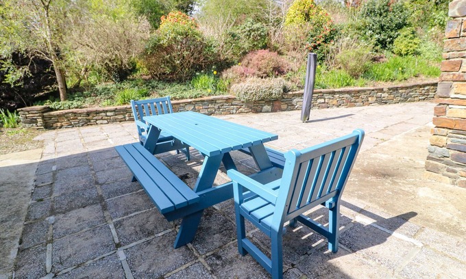 Union Hall Cabaña | LIS-ARDAGH COTTAGE 1, family friendly in Union Hall, County Cork