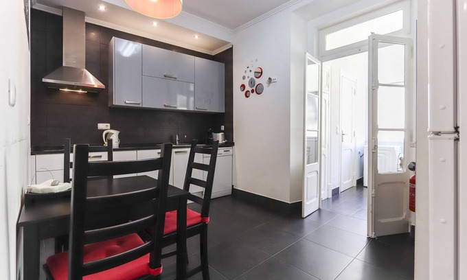 Alfama Apartamento | Lisbon Apartments in Anjos