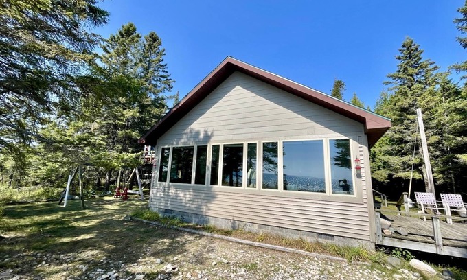 Drummond Island Casa | Listening Point on Drummond Island