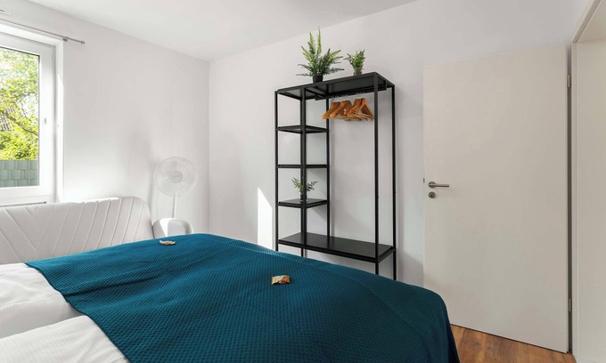 Weinheim Apartamento | LiT LiVING: Luxury - Box Spring - Parking - 3 BR