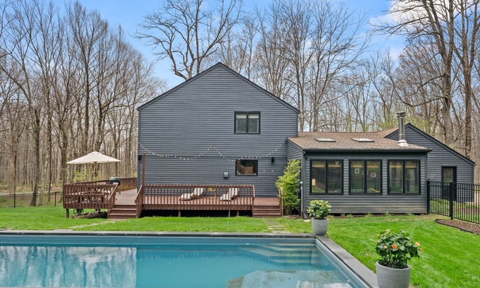 Sharon Casa | Litchfield Hills Estate with a Pool