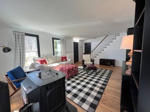 Litchfield Historic District Casa | Litchfield Modern Farmhouse