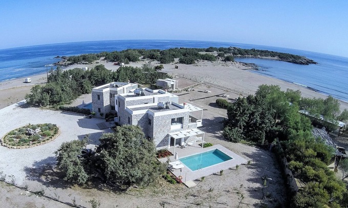 Gialos Villa | VILLA DE PIEDRA DE LUJO EN LA PLAYA - PISCINA PRIVADA - ACCESO DIRECTO A LA PLAYA