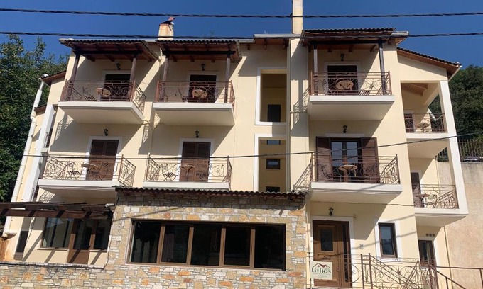 Kalavrita Hotel | Lithos Villas Kalavryta