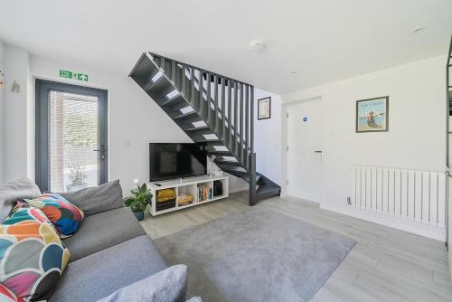 Plaistow Apartamento | Little Bay Trees, A Home Away from Home