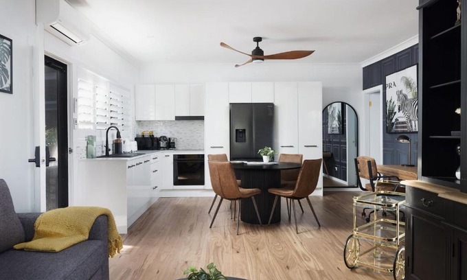 Nelson Bay Villa | Little Beach Boutique Apartment Whole Property