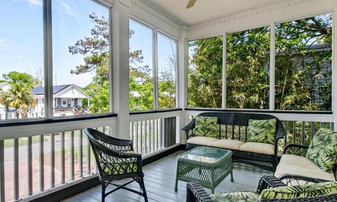 Savannah Beach Casa | Little Beach Cottage