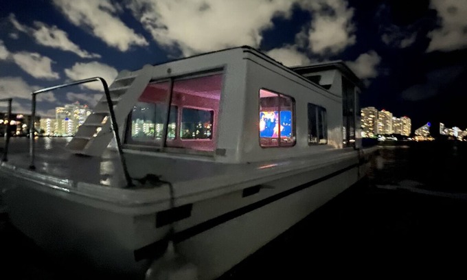 Aventura Alquiler De Eote | Little beauty on the water