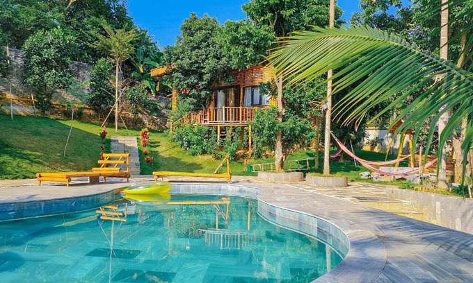 Quoc Oai Otro | LITTLE BEE HOUSE