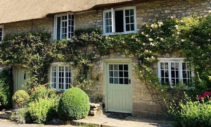 Puncknowle Cabaña | LITTLE BURWELL, pet friendly, character holiday cottage in Puncknowle