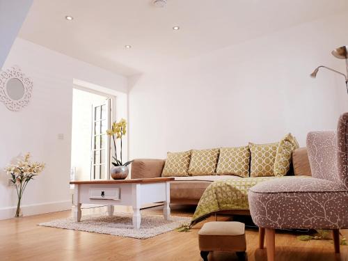 Margate Casa | 'Little Eaton Margate' Perfectly located Town House by the Sea, with FREE parking!