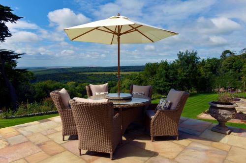 East Dean and Friston Casa | Little Friston Lodge