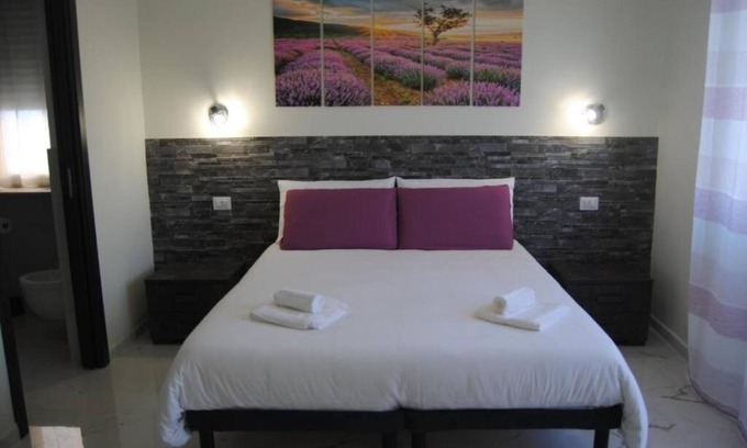 Zona XVI Torrenova Casa | Little Gardens Guest House - Lavender Room