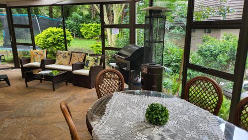 Waterfall Casa | Little Germany