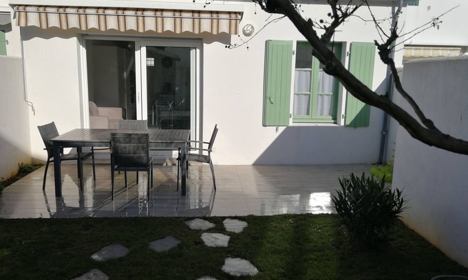La Flotte Casa | poco Malva