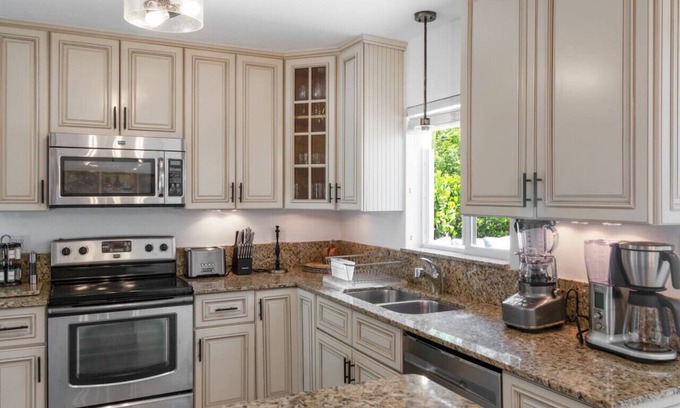 Tarpon River Casa | Little House By the River