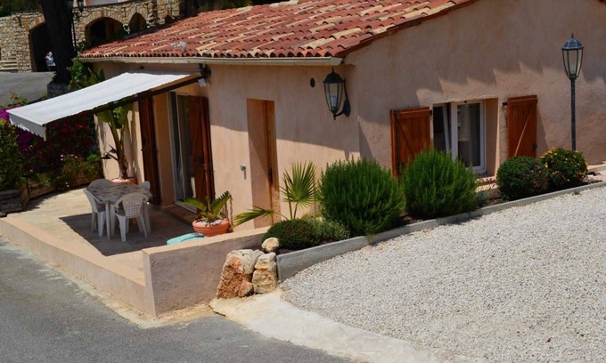 La Gaude Casa | Little House of Friends