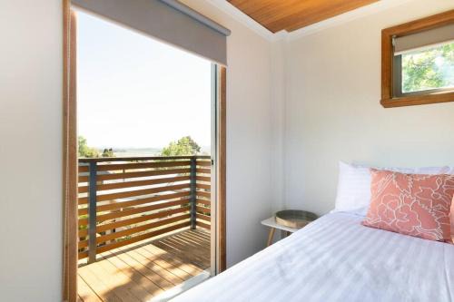 Riverside Casa | Little house on the hill