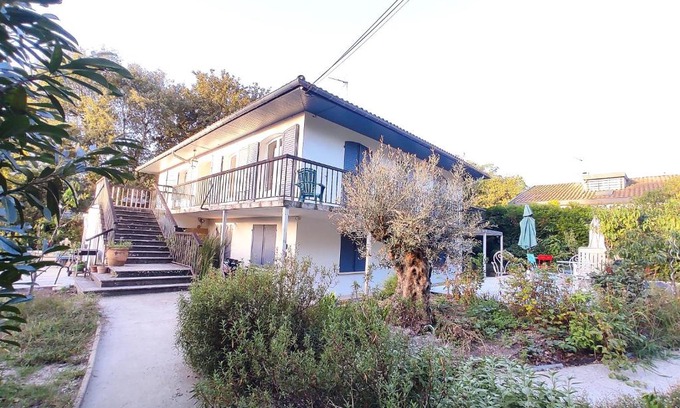 Merignac Casa | Little Italy