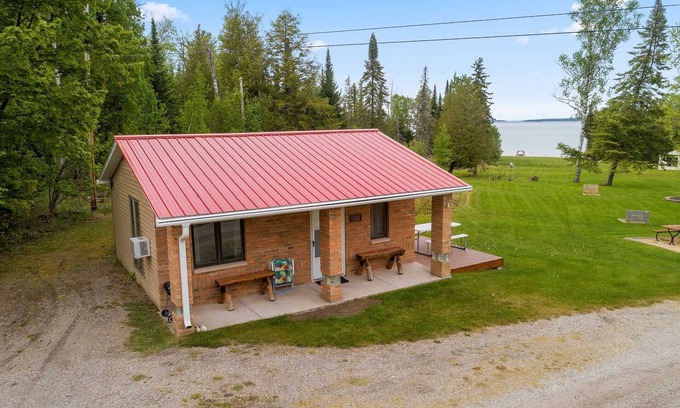 Cheboygan Casa | Adorable cabaña en el lago Huron