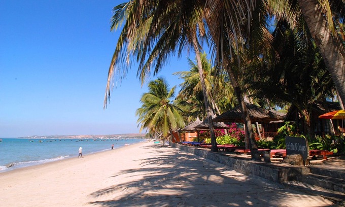 East Ham Tien Beach Hotel | Little Muine Cottage