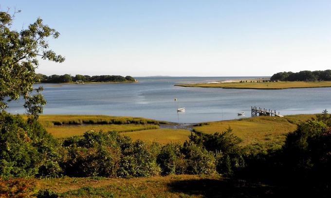 South Dartmouth Casa | 'Little Neck' - donde el río Slocum Cumple Buzzards Bay