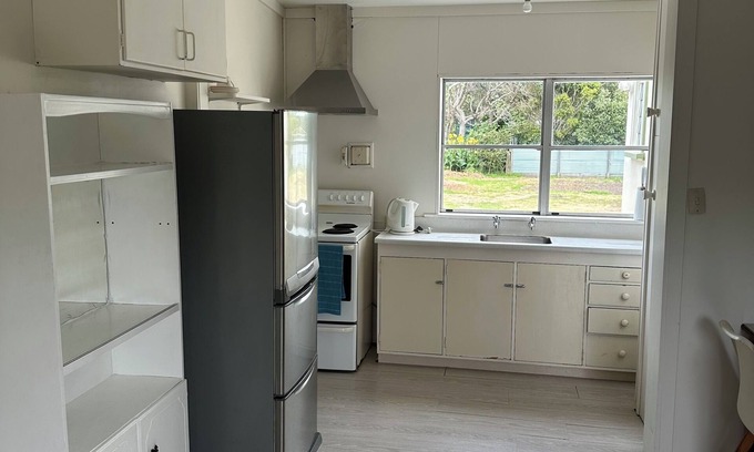 Ruakaka Casa | Little Ruakākā Beach Bach