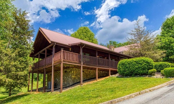 Sevierville Casa | Little Slice of Heaven -1BR 1BA Close to Town and Resort Amenities cabin