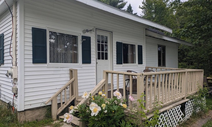 Bucksport Casa | Little Slice of River Paradise on The Narramissic River