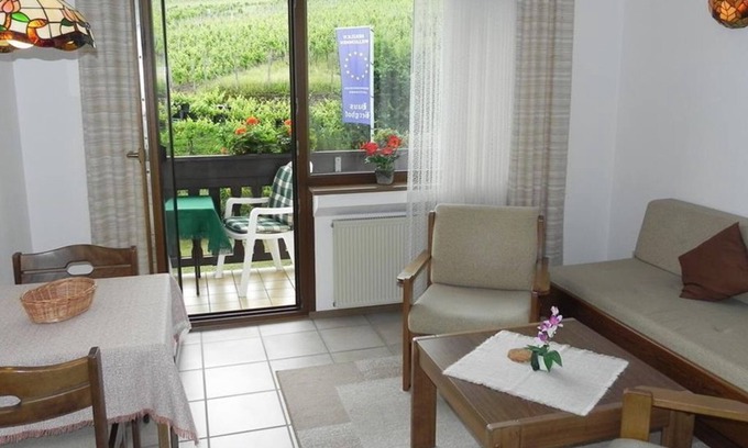 Neumagen-Dhron Apartamento | Apartamento de 2 camas No. 10 - Apartamentos "Haus Berghof"