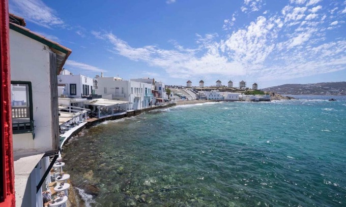 Little Venice Apartamento | Little Venice Picturesque House Above the Waves