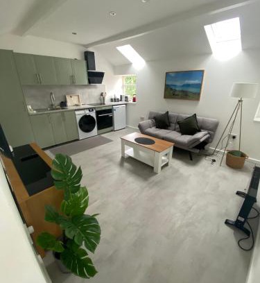 Grange Moor Casa | Little Windy Ridge