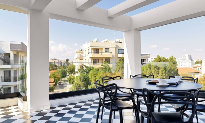 Larnaca City Centre Apartamento | LIV The City Suites