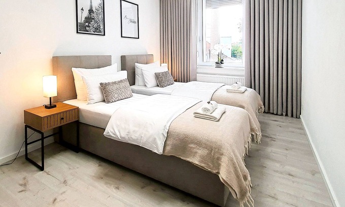 Hamm Apartamento | LIVATION Hamm 1: Netflix - Design - Kitchen