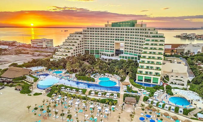 La Isla Complejo | Live Aqua Cancun - Adults Only - All-Inclusive